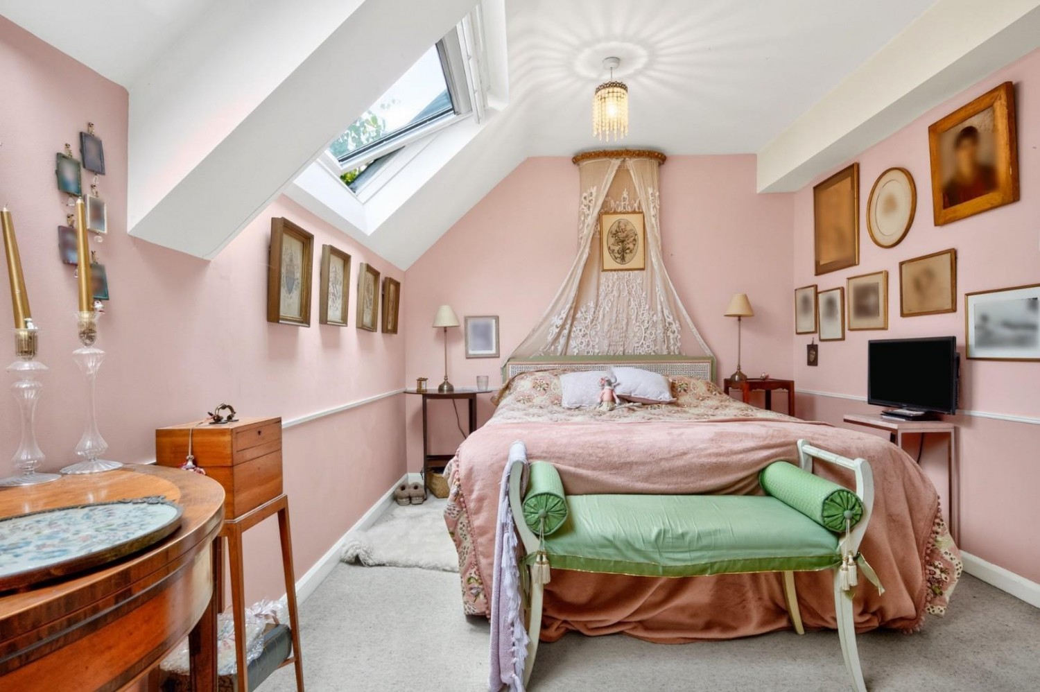 2 bedroom House for sale in Woodfield Drive, Harrogate