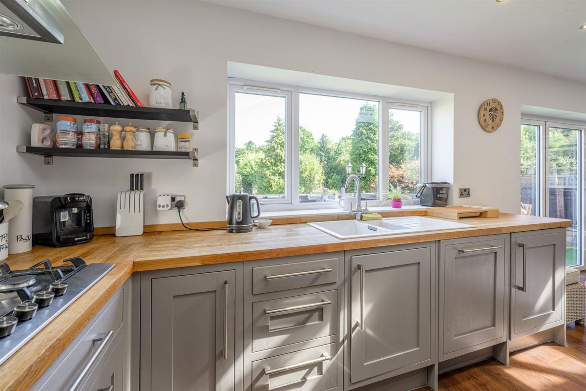 Dudmaston, Beckman Road, Pedmore, Stourbridge, DY9 0UA