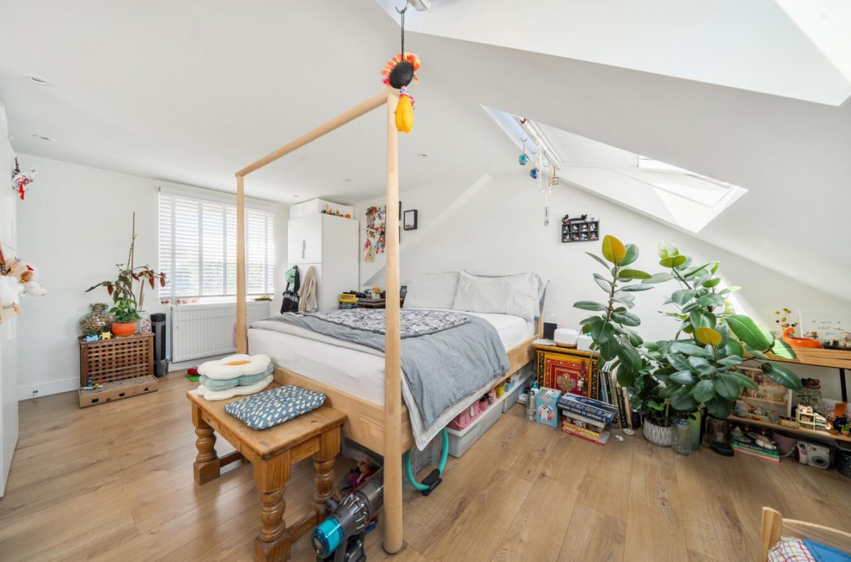 Arngask Road, London, SE6 1XU