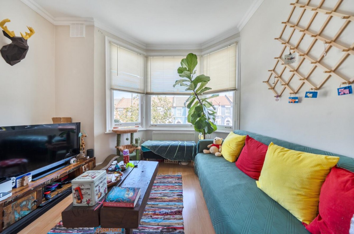 Arngask Road, London, SE6 1XU