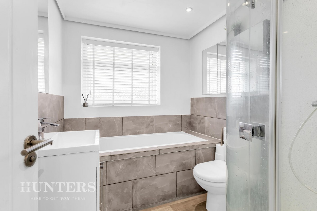Shore Mount, Littleborough, OL15 8EW