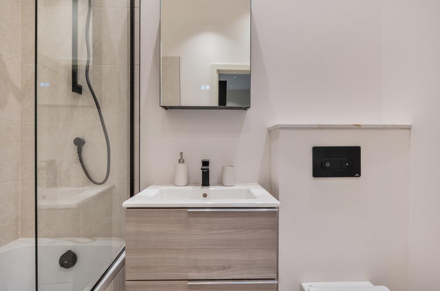 2 bedroom Flat for sale in Talent Factory Apartments, Barmeston Road, London, SE6 3BH