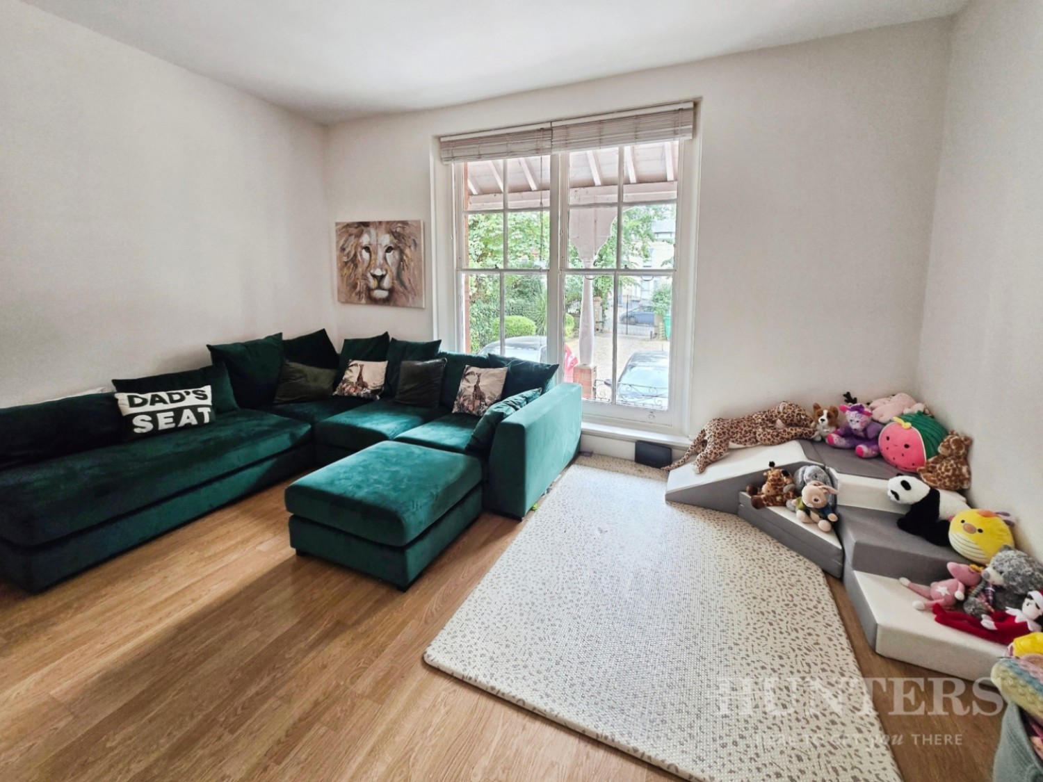 2 bedroom Flat for sale in North Street, Carshalton