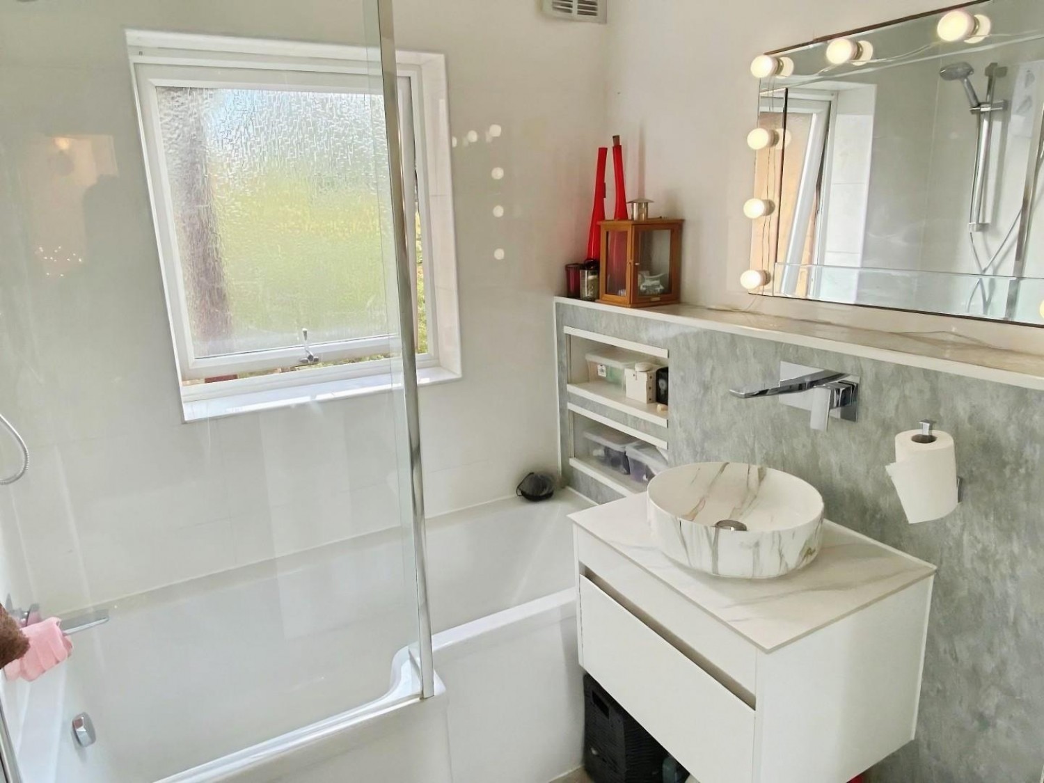 2 bedroom Flat for sale in Swan Gardens, Birmingham