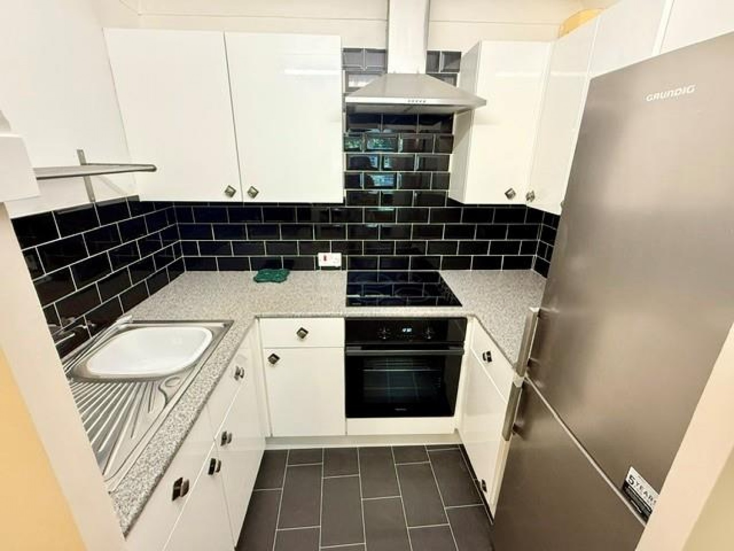 1 bedroom Flat to let in Midland Drive, Sutton Coldfield