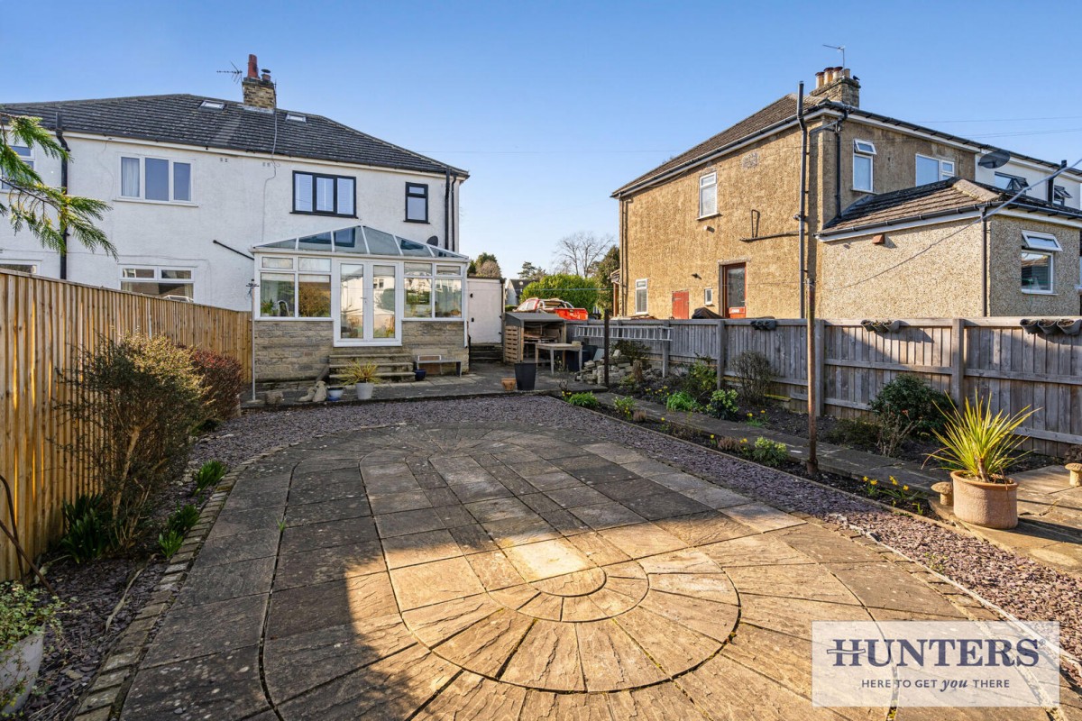 Bradford Road, Guiseley, Leeds