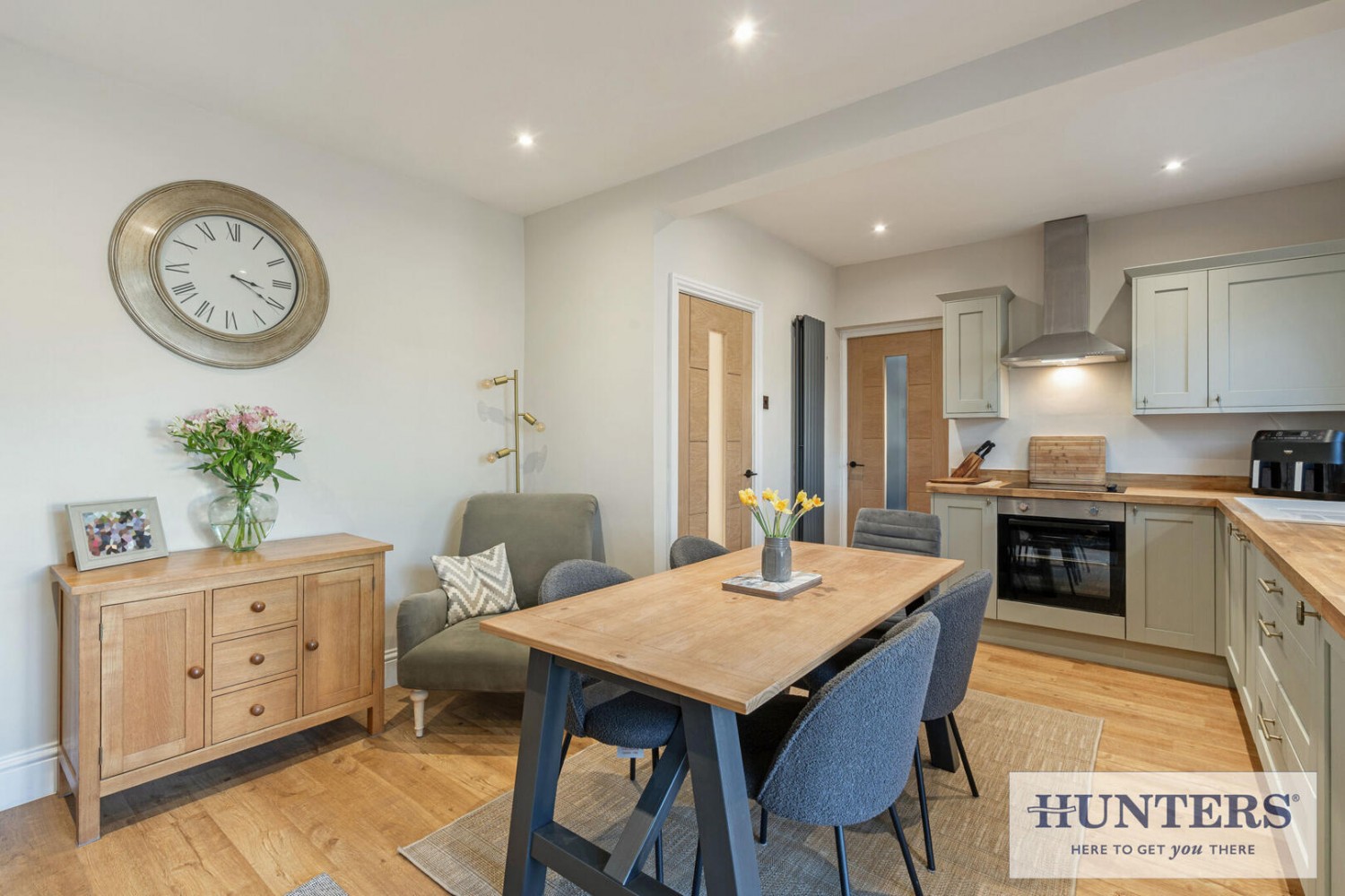 3 bedroom House for sale in Bradford Road, Guiseley, Leeds