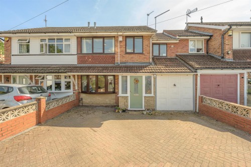 Honeysuckle Avenue, Kingswinford, DY6 7ED