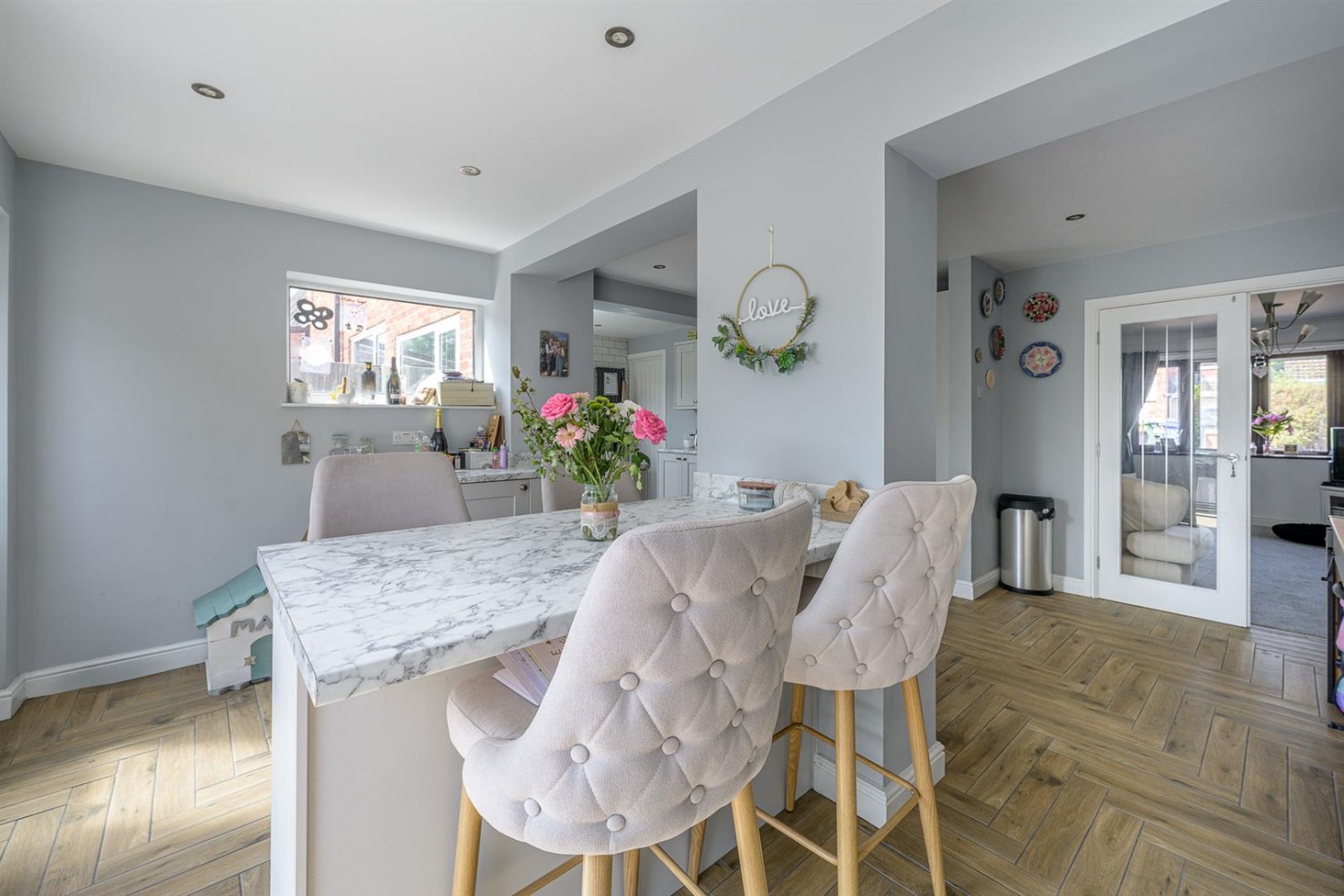 4 bedroom House for sale in Honeysuckle Avenue, Kingswinford, DY6 7ED