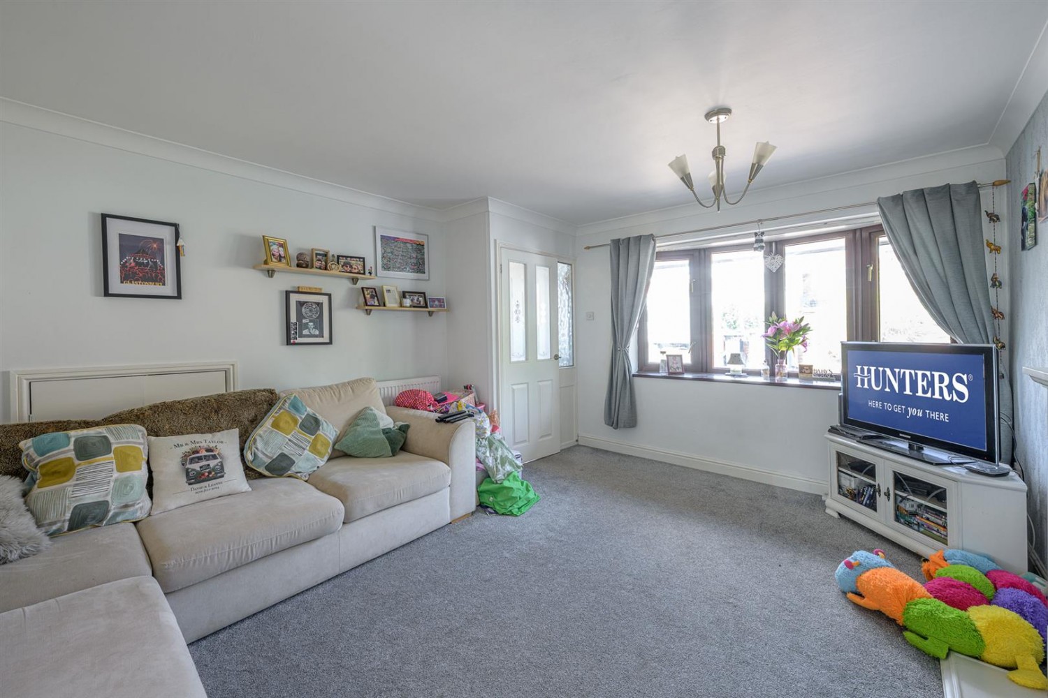 4 bedroom House for sale in Honeysuckle Avenue, Kingswinford, DY6 7ED