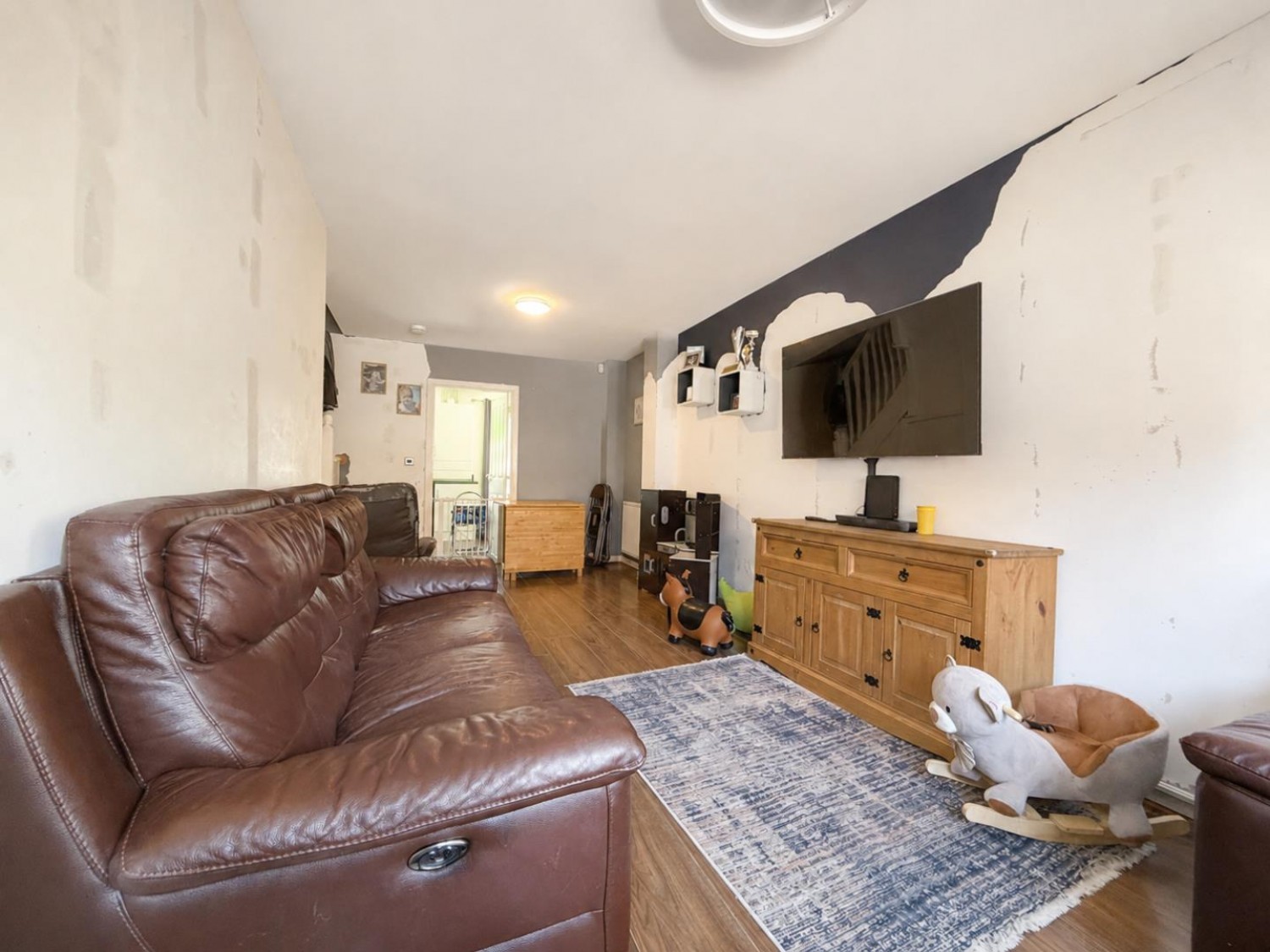 2 bedroom House for sale in Ryeland Way, Kingsnorth, Ashford