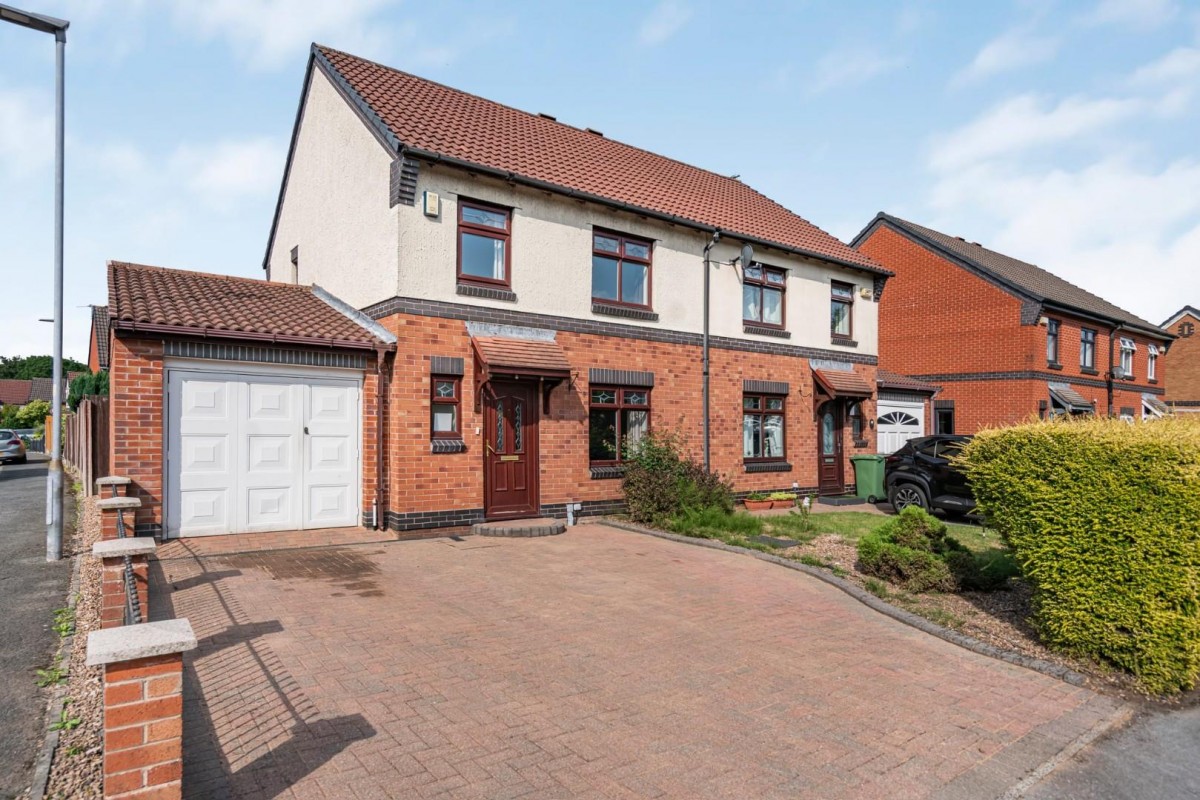 Linnet Drive, Leigh