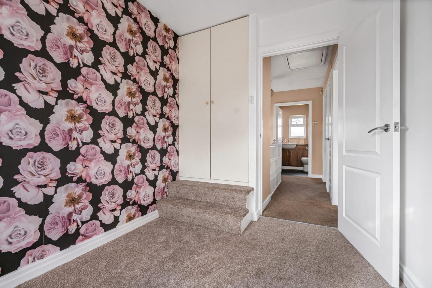 3 bedroom House for sale in Linnet Drive, Leigh