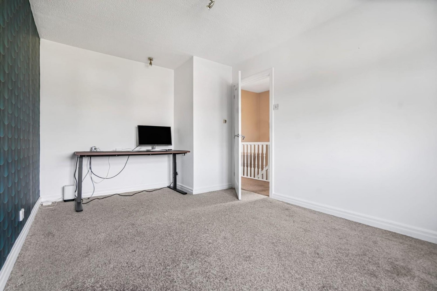 3 bedroom House for sale in Linnet Drive, Leigh