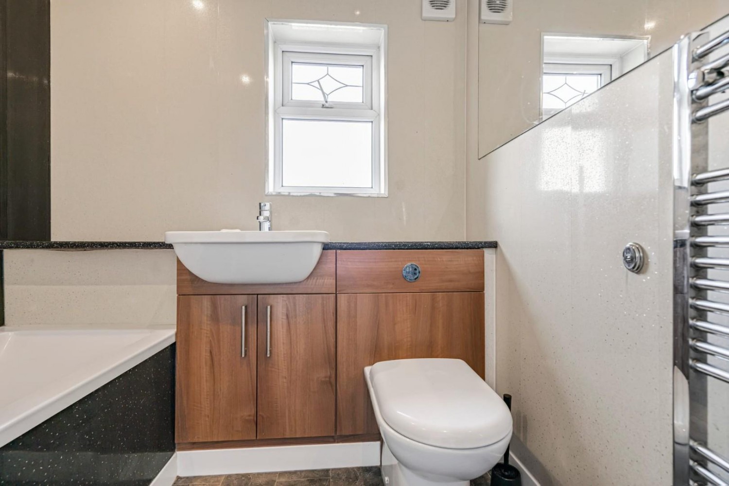 3 bedroom House for sale in Linnet Drive, Leigh
