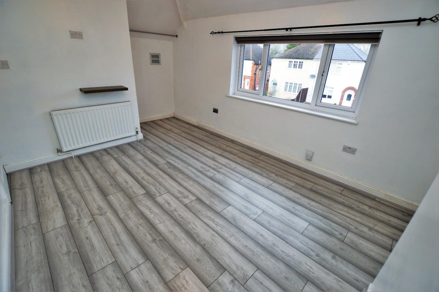 2 bedroom House to let in Kingston Avenue, Wigston