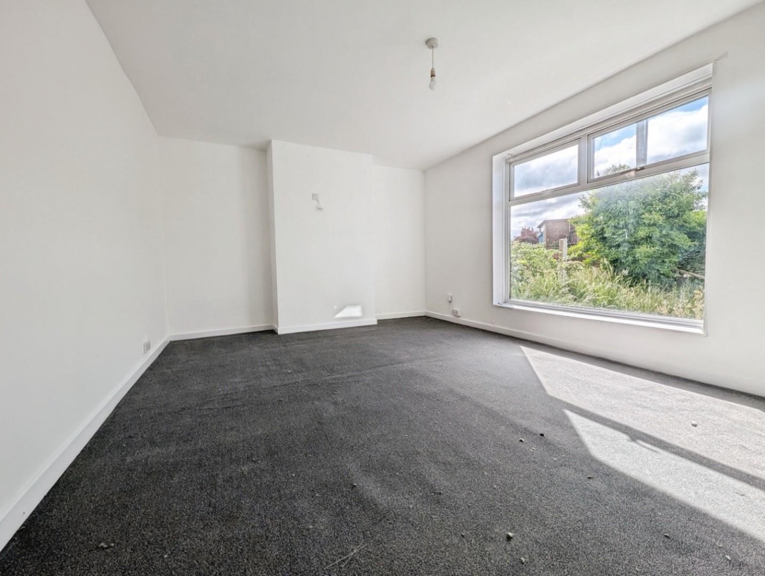 3 bedroom House to let in Brays Road, Birmingham B26 2RL