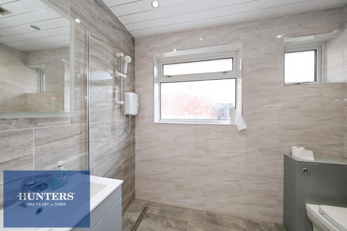 Lindale Road, Dunston, Chesterfield, S41 8JH