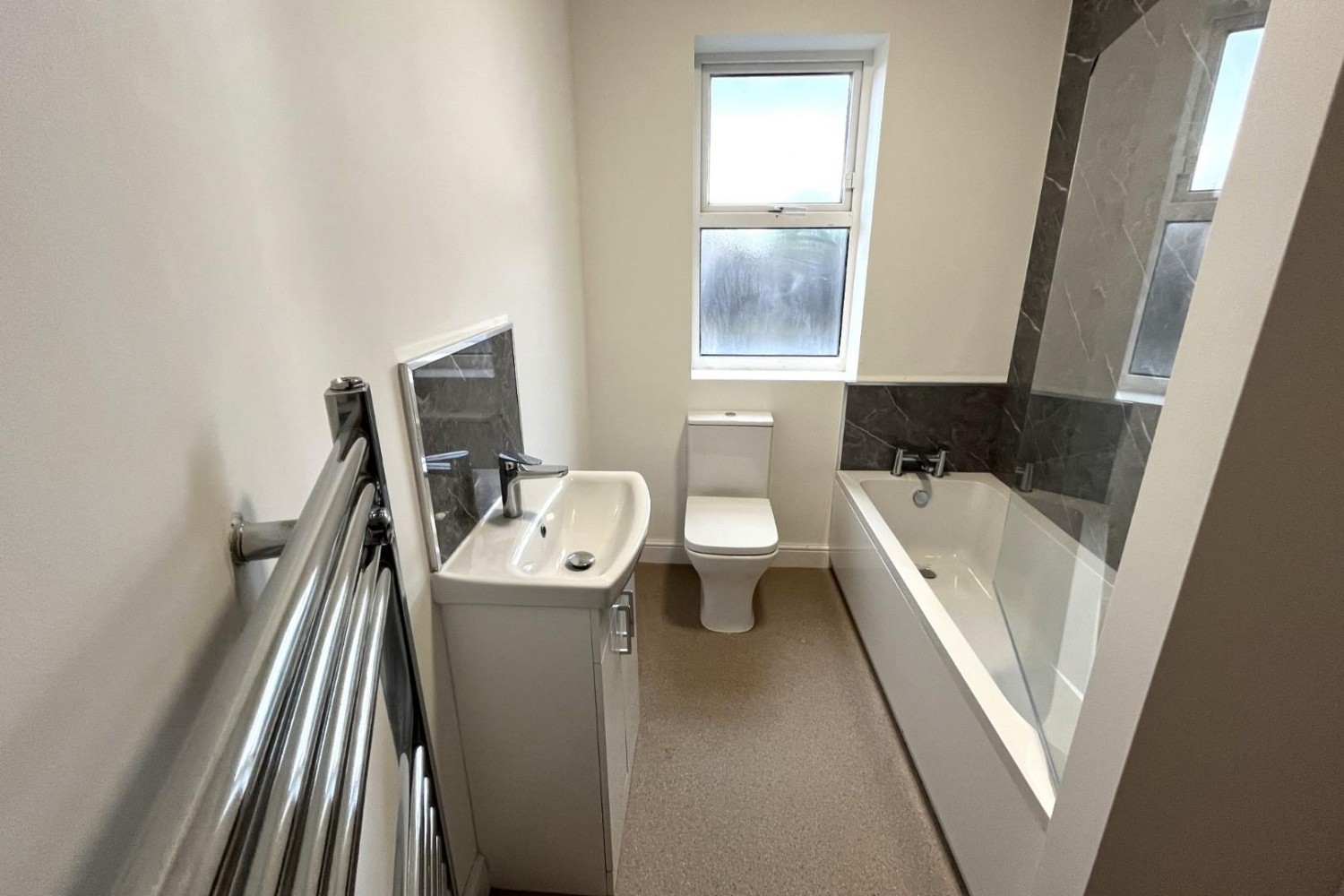 1 bedroom Flat to let in Street Lane, Roundhay, Leeds