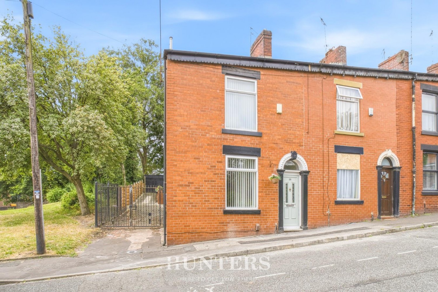 2 bedroom House for sale in Burton Street, Middleton M24