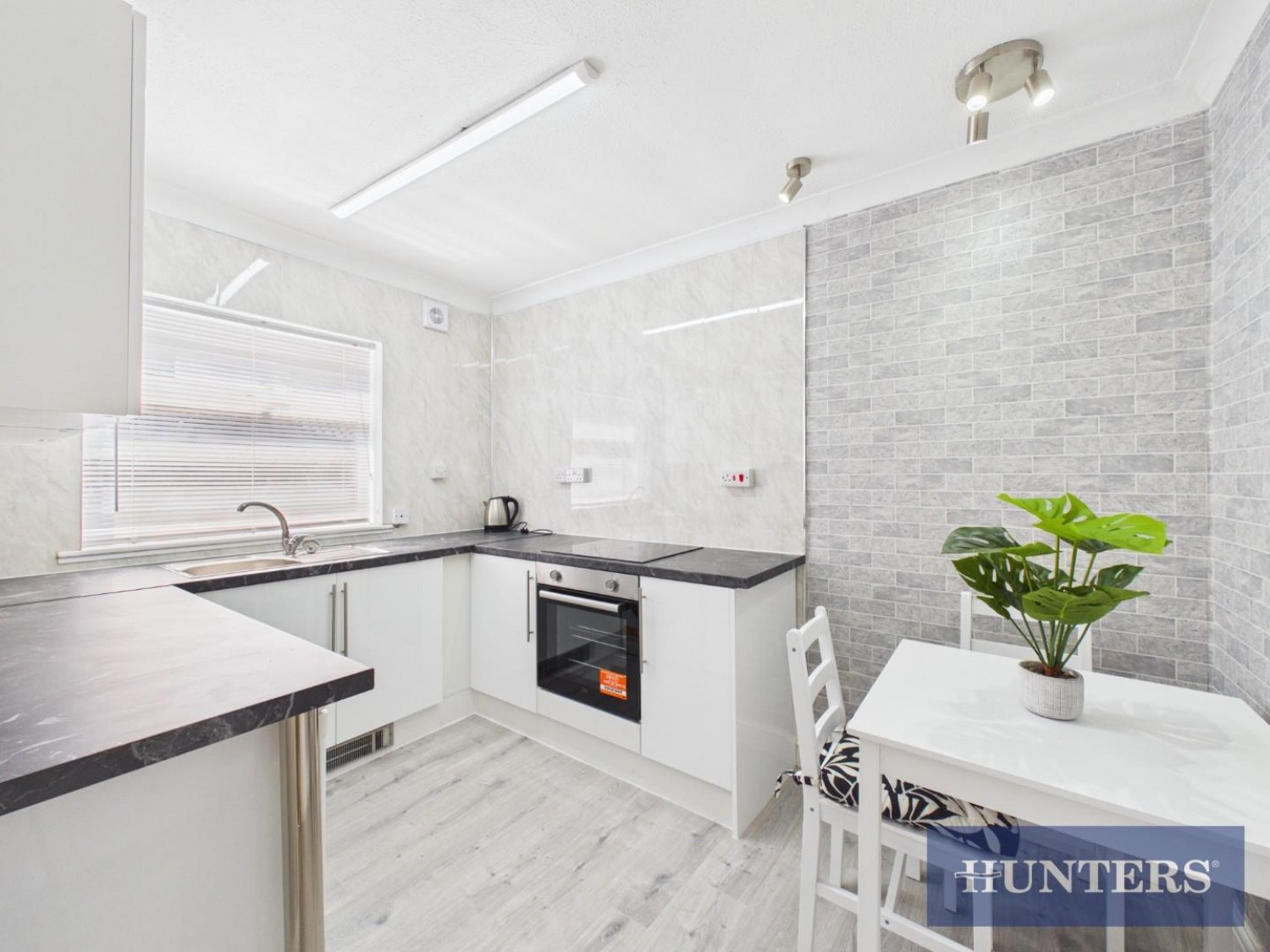 2 bedroom Flat for sale in St Johns Avenue, Bridlington