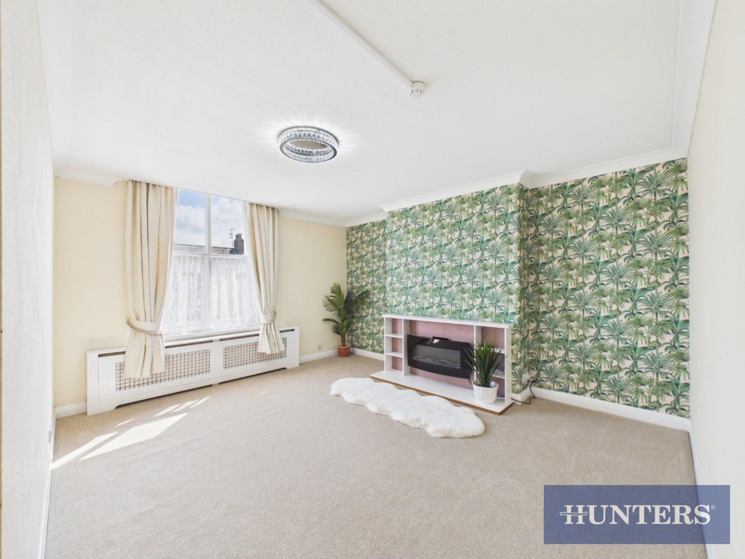 2 bedroom Flat for sale in St Johns Avenue, Bridlington