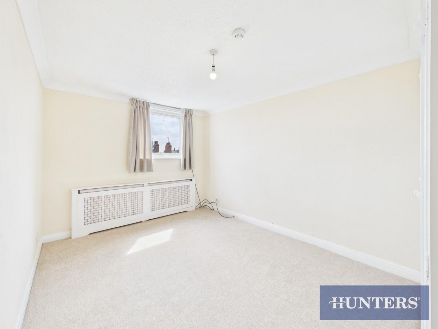 2 bedroom Flat for sale in St Johns Avenue, Bridlington