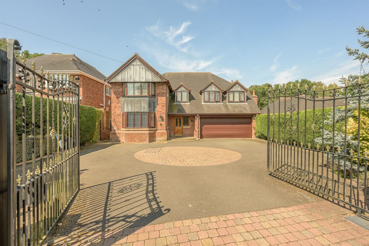 Hyperion Road, Stourton, Stourbridge, DY7 6SD