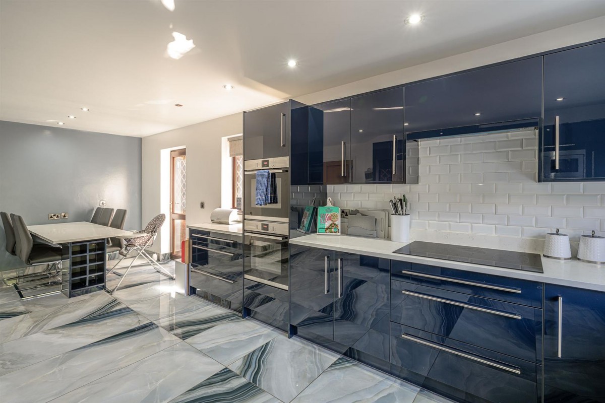 Hyperion Road, Stourton, Stourbridge, DY7 6SD