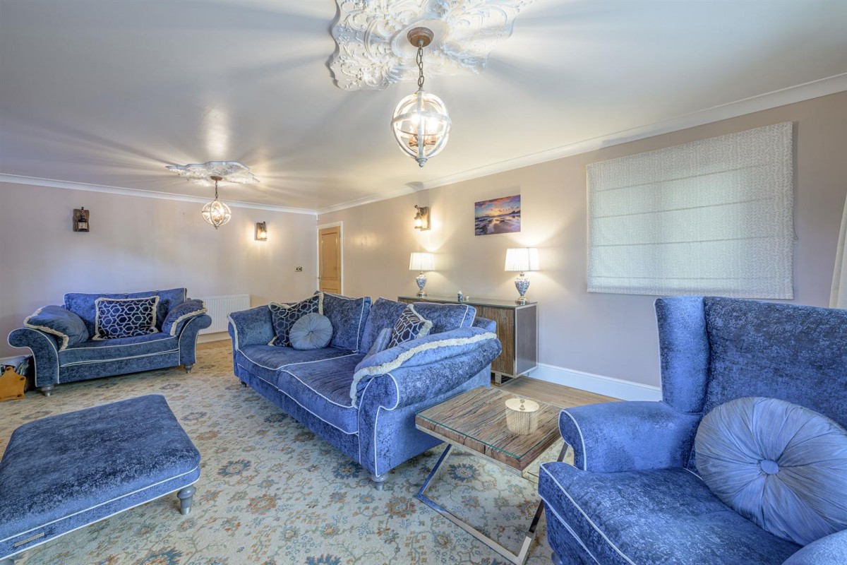 Hyperion Road, Stourton, Stourbridge, DY7 6SD