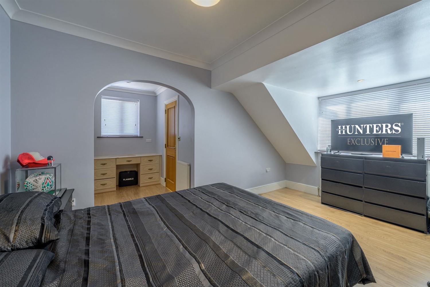 5 bedroom House for sale in Hyperion Road, Stourton, Stourbridge, DY7 6SD