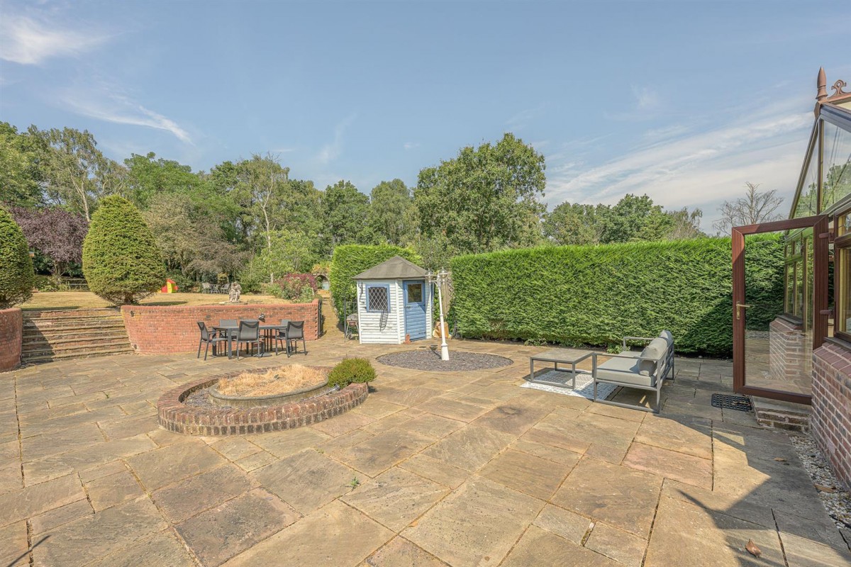Hyperion Road, Stourton, Stourbridge, DY7 6SD
