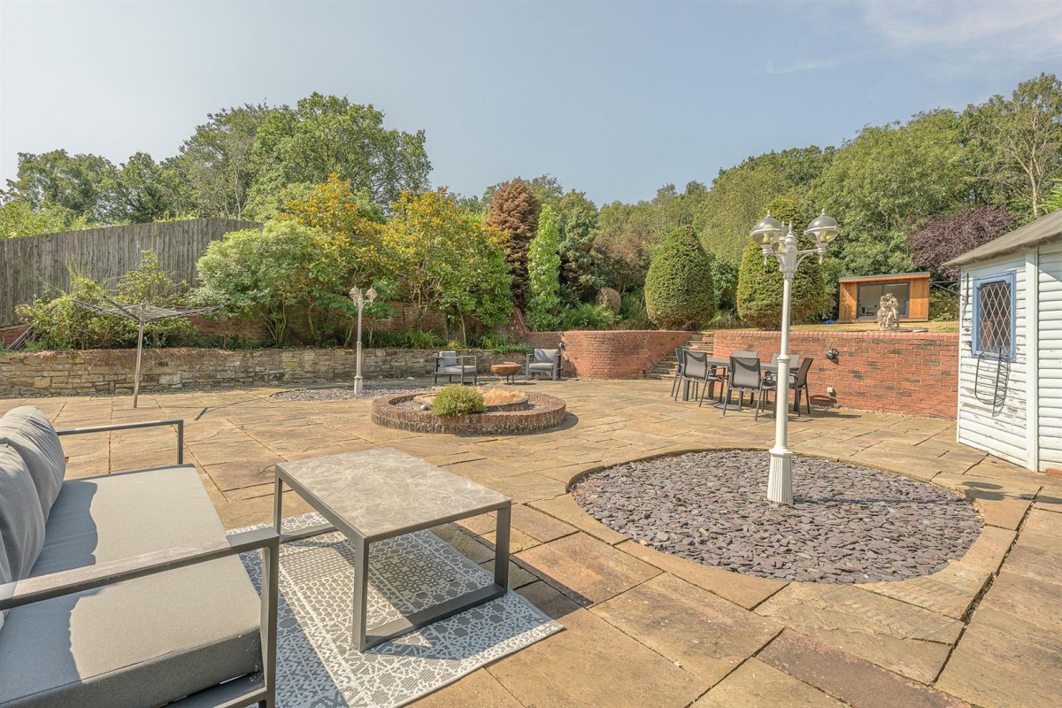 Hyperion Road, Stourton, Stourbridge, DY7 6SD