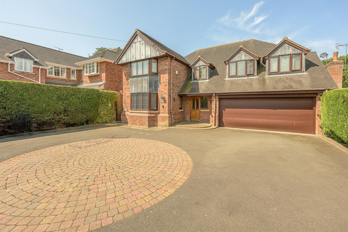 Hyperion Road, Stourton, Stourbridge, DY7 6SD