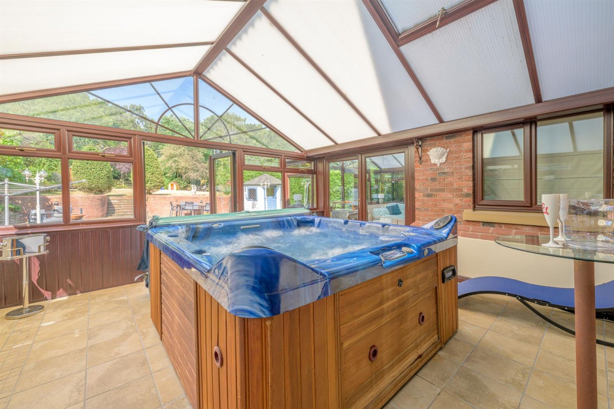 Hyperion Road, Stourton, Stourbridge, DY7 6SD