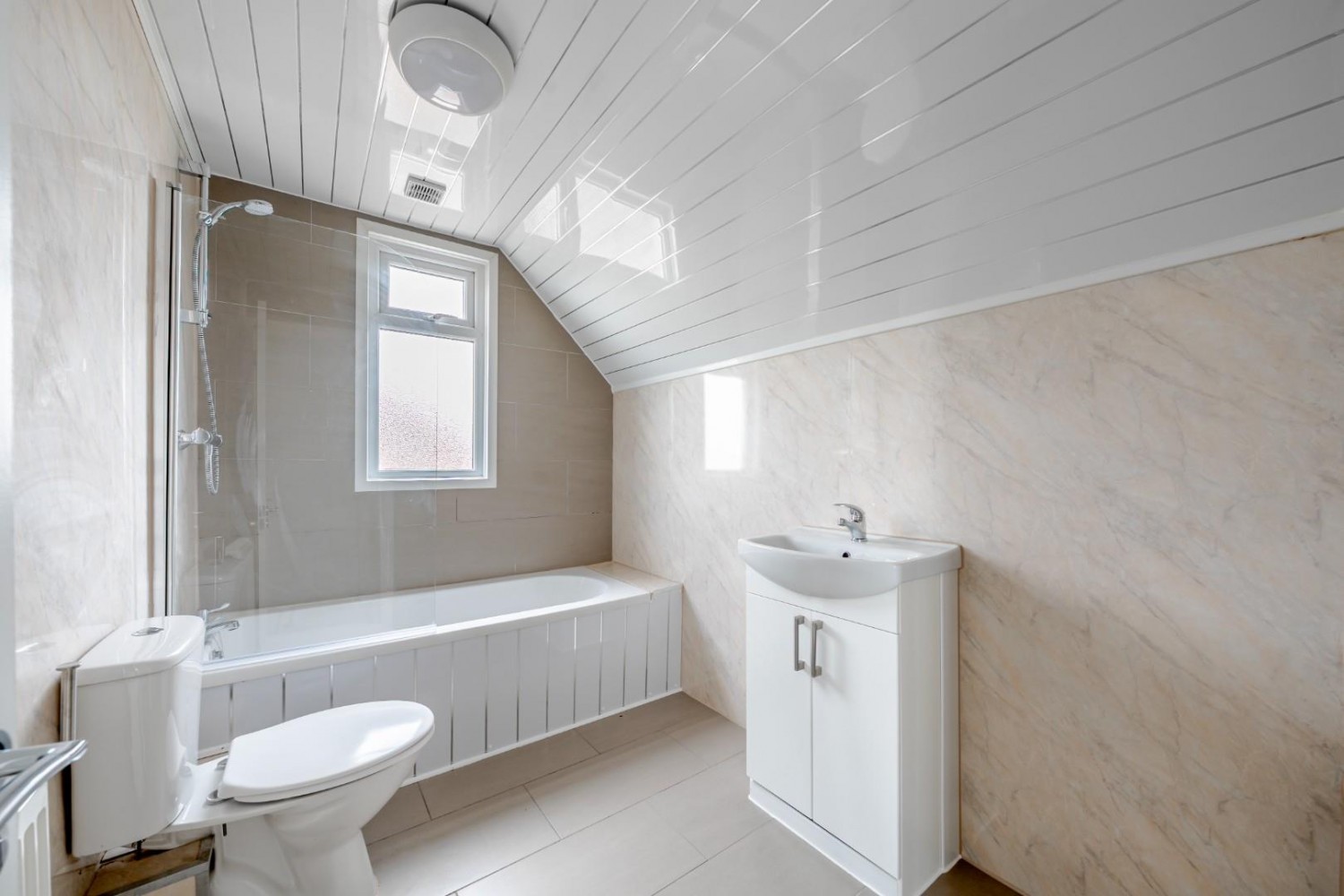 3 bedroom House for sale in South View, Wetherby