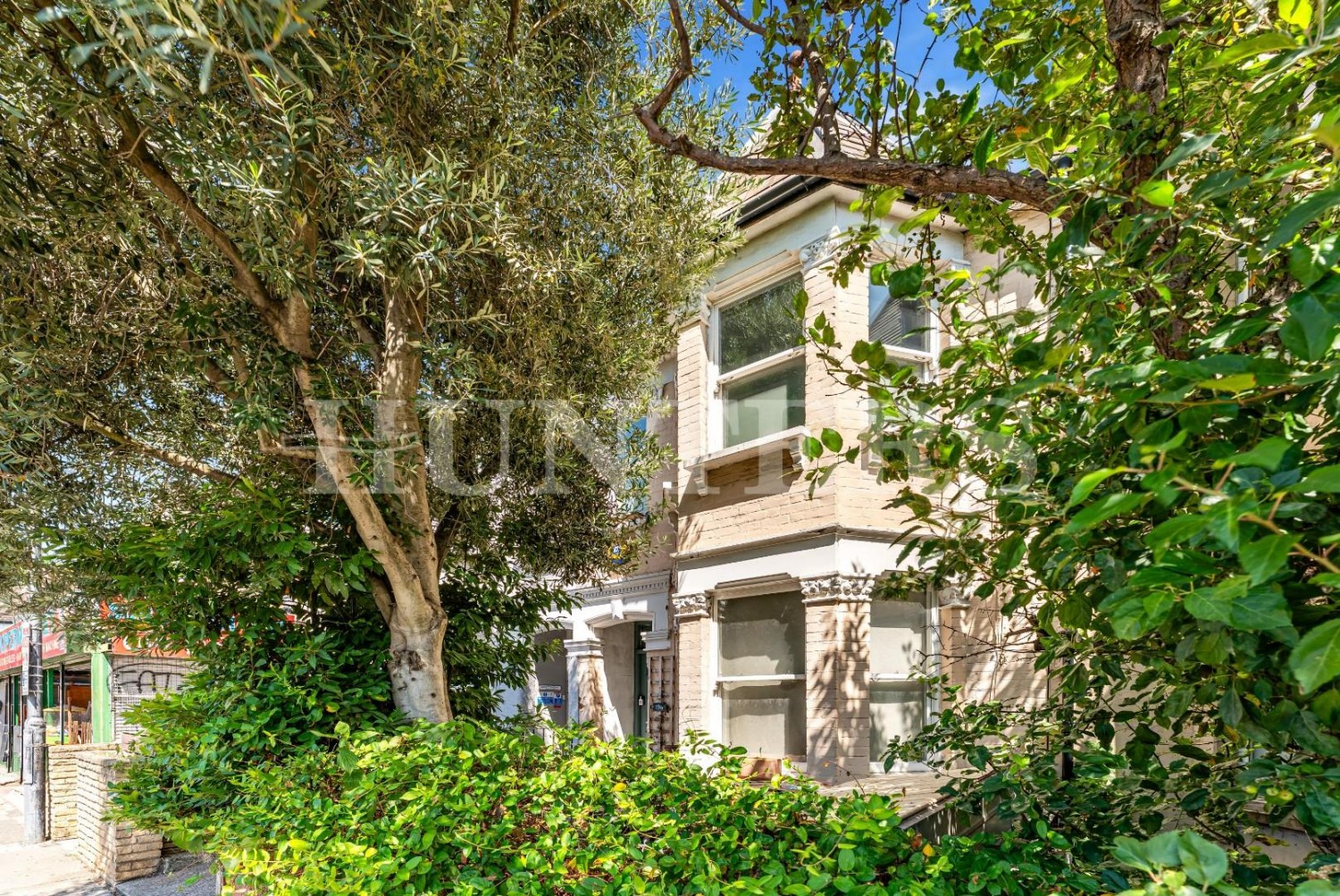 2 bedroom House for sale in St. Ann’s Road, London, N15