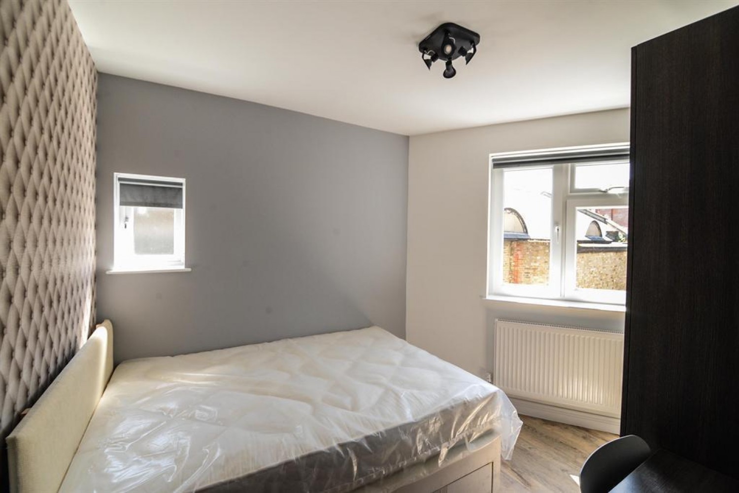 2 bedroom Flat to let in Denmark Hill, London, SE5
