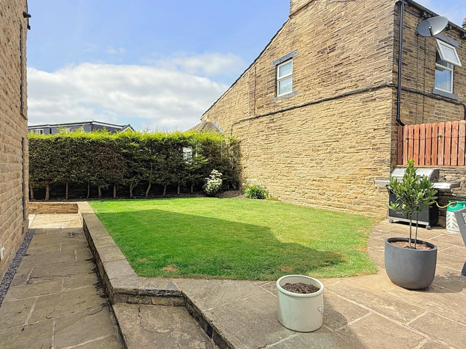3 bedroom House for sale in Windmill Hill, Pudsey