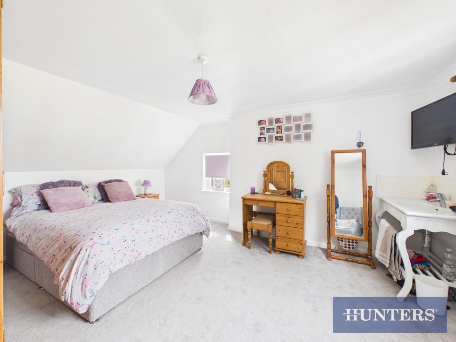 2 bedroom House for sale in Moor Lane, Carnaby, Bridlington
