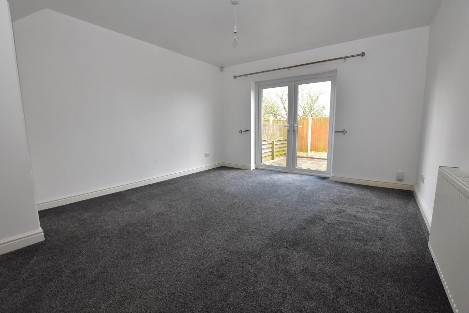 3 bedroom House to let in Muirfield Close, Tapton, Chesterfield, S41 0SS