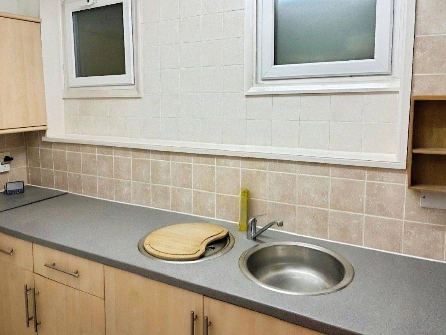 2 bedroom Flat to let in Christ Church Road, Folkestone