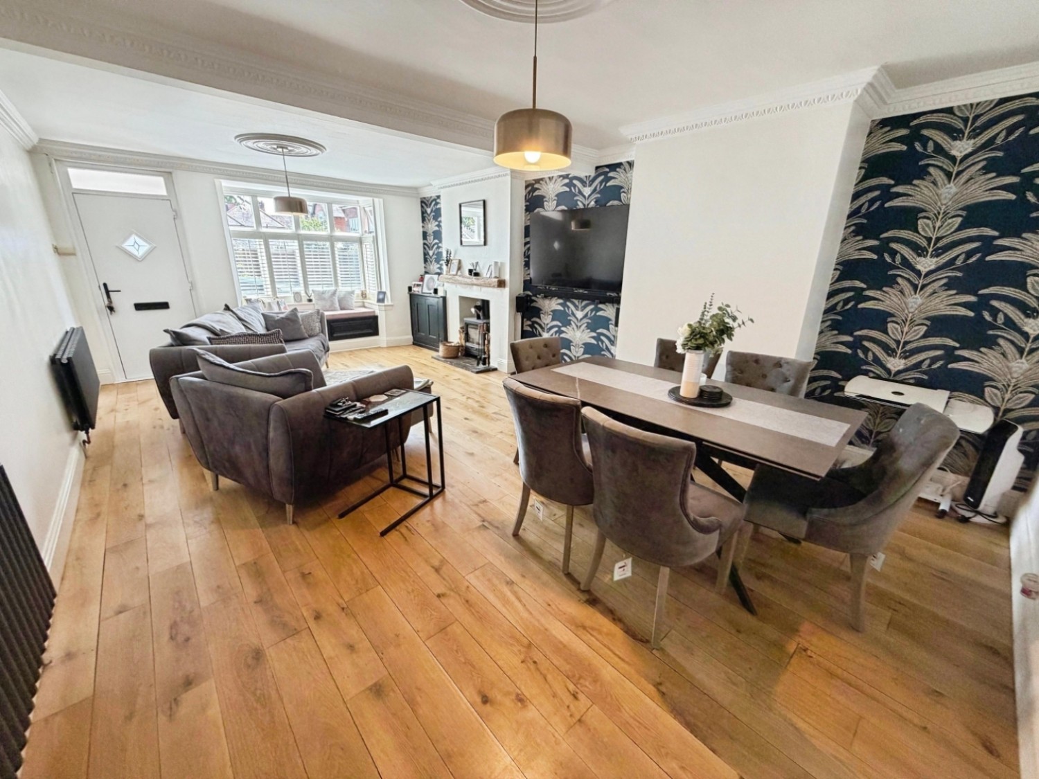 3 bedroom House to let in Broomfields Avenue, Solihull B91 2NP