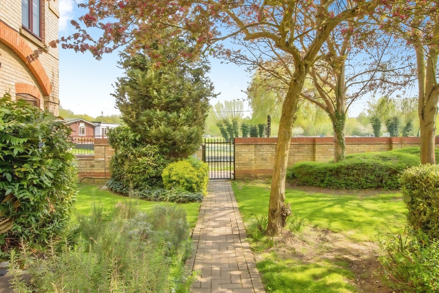 0 bedroom Flat for sale in River Meads, St Margarets