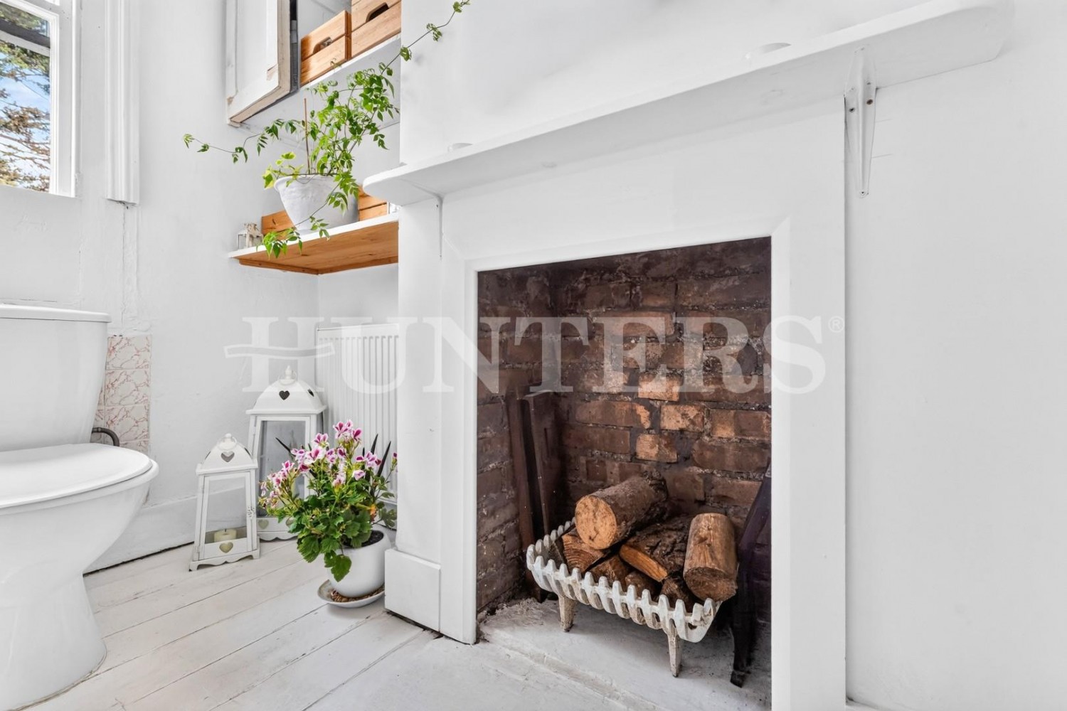2 bedroom House for sale in Sherringham Avenue, London