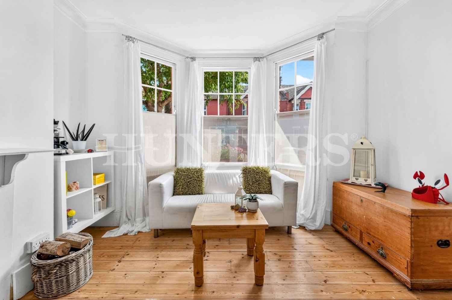 2 bedroom House for sale in Sherringham Avenue, London