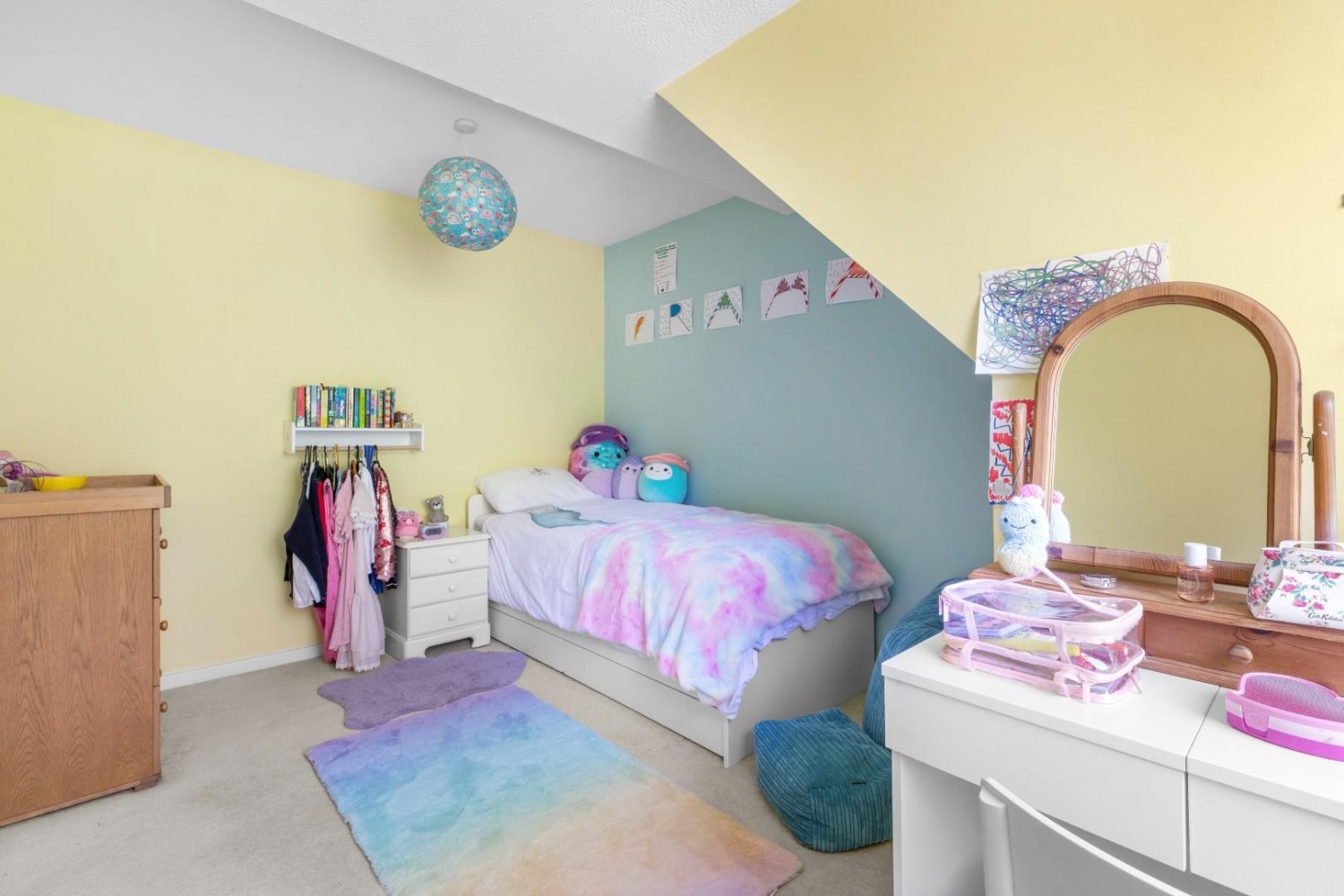 3 bedroom House for sale in The Gowers, Amersham, Buckinghamshire, HP6 6ER