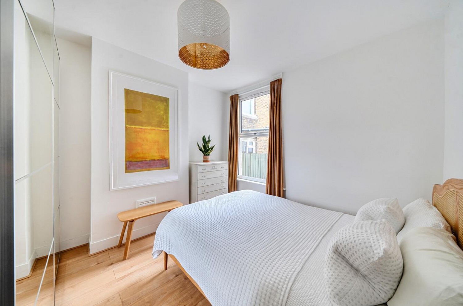 2 bedroom Flat for sale in Farley Road, London, SE6 2AF