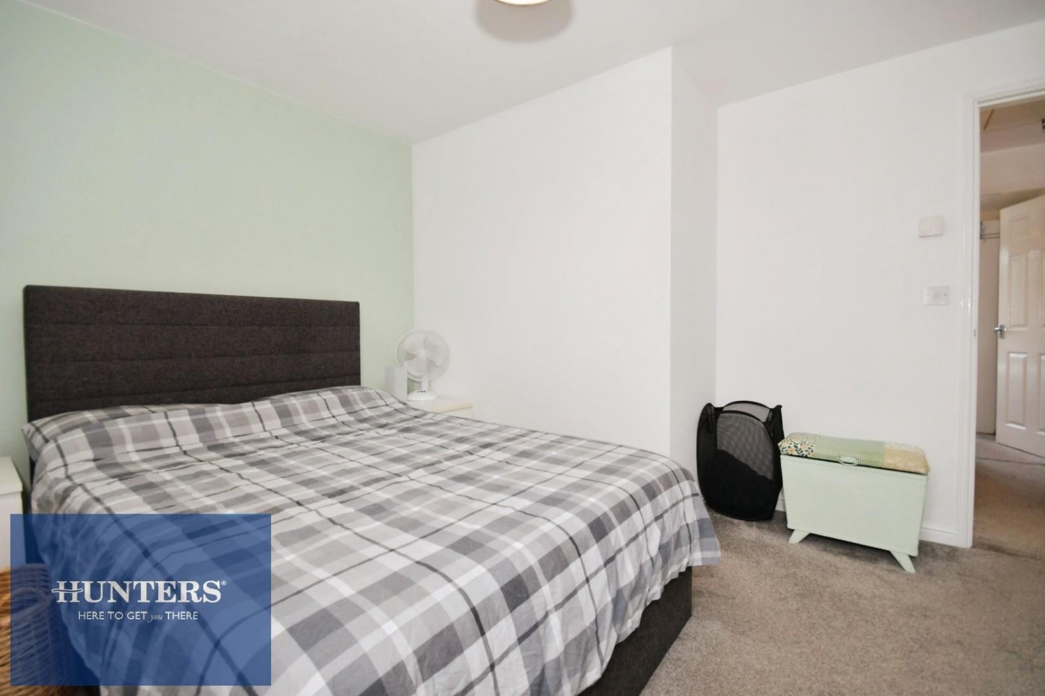2 bedroom House for sale in Masefield Avenue, Holmewood, Chesterfield, S42 5TN
