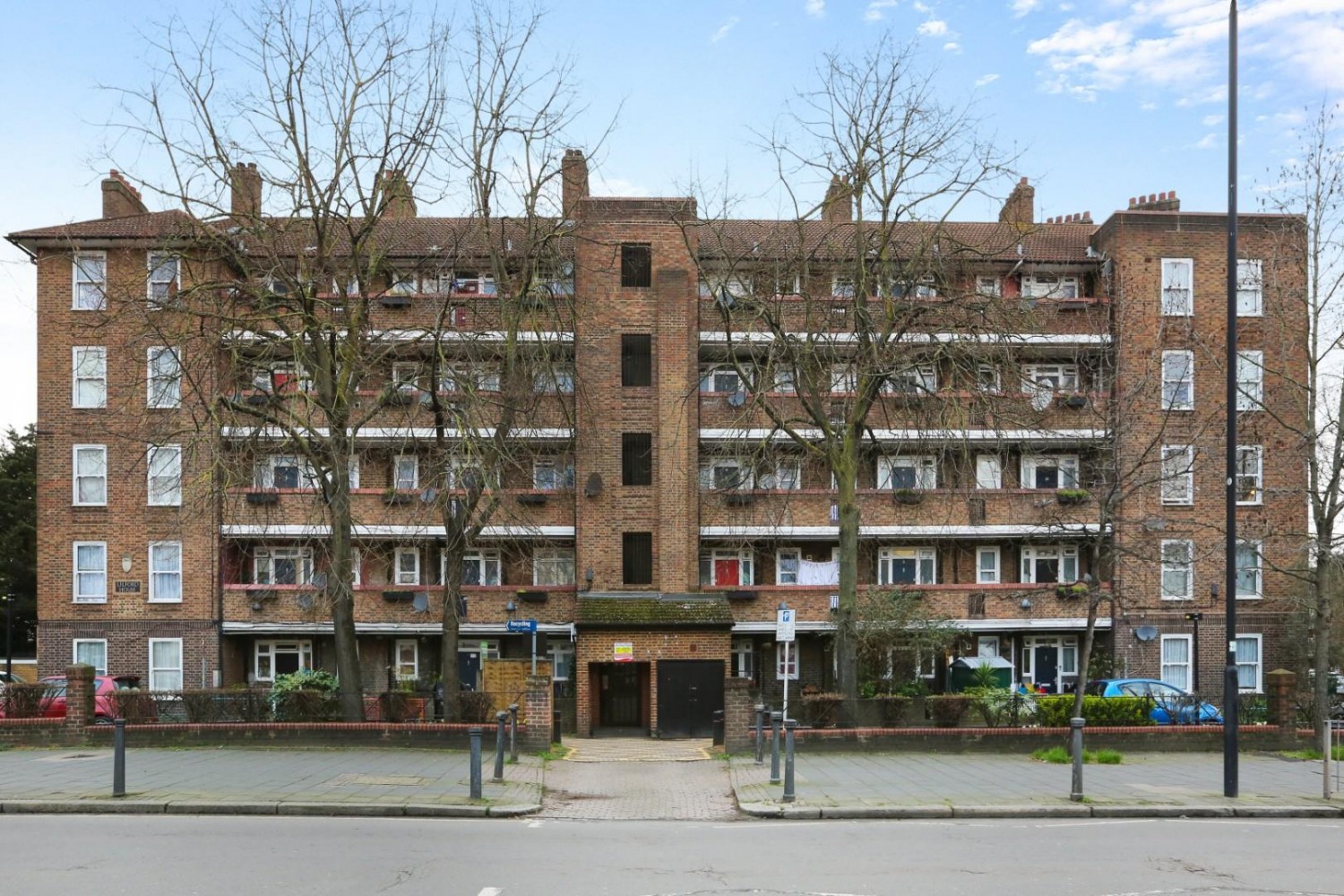 3 bedroom Flat for sale in Lilford Road, London, SE5